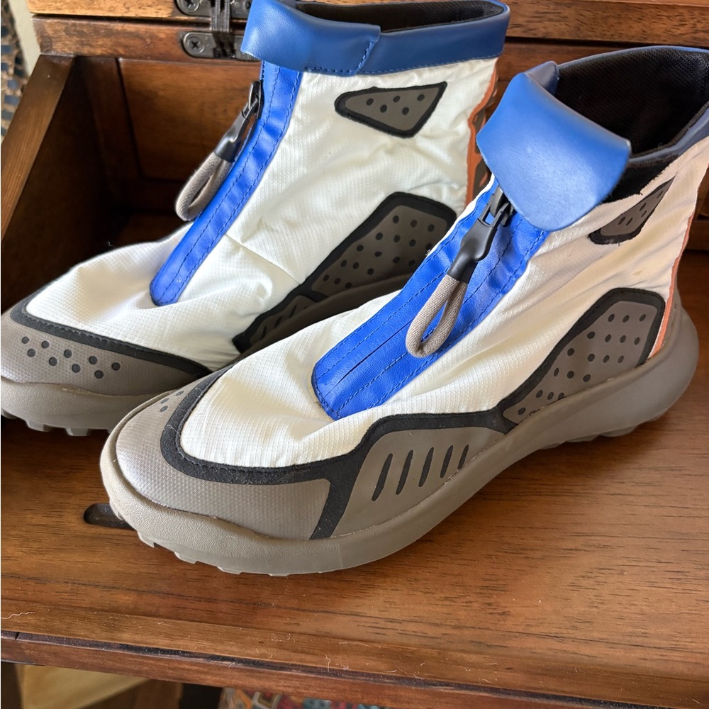 GORE-TEX Women's High-Top Athletic Sneakers in White, Blue, Gray & Orange